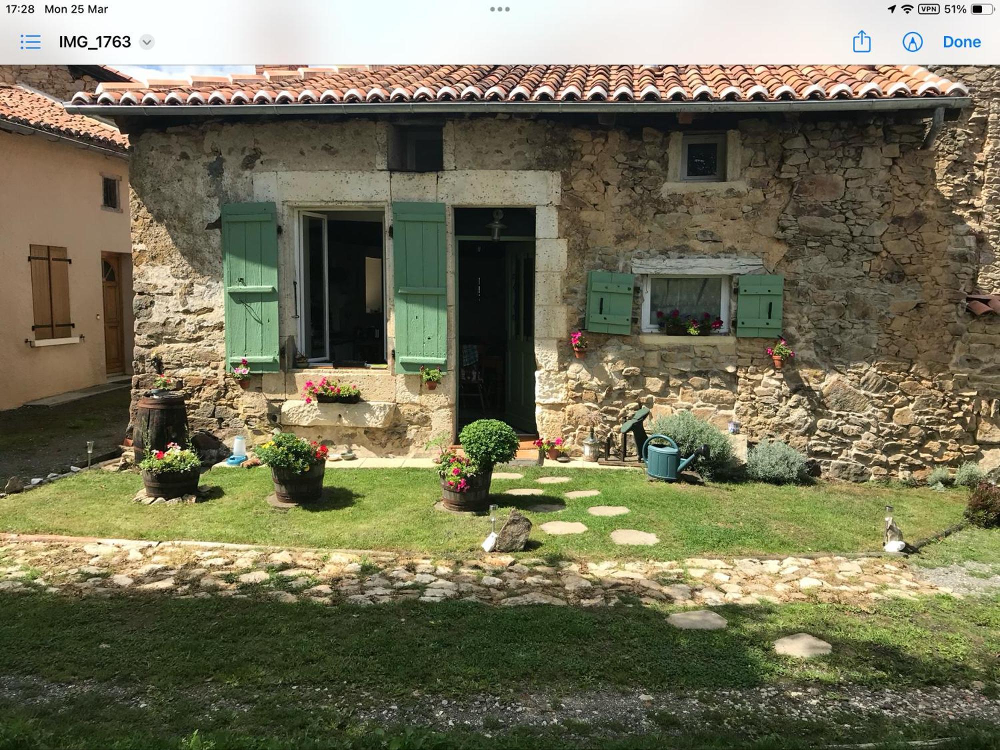 Le Petit Grange Bed & Breakfast Le Lindois Exterior photo